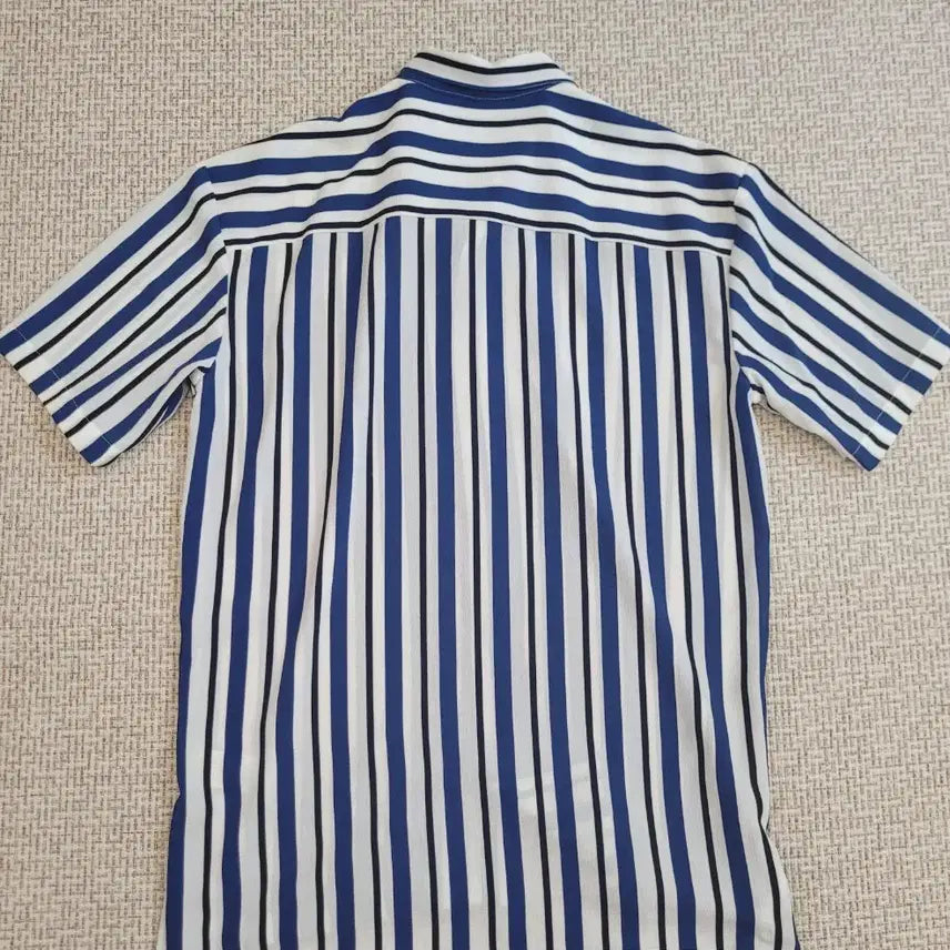 [SOLD OUT] 지오송지오 스트라이프 오버핏 셔츠 100
