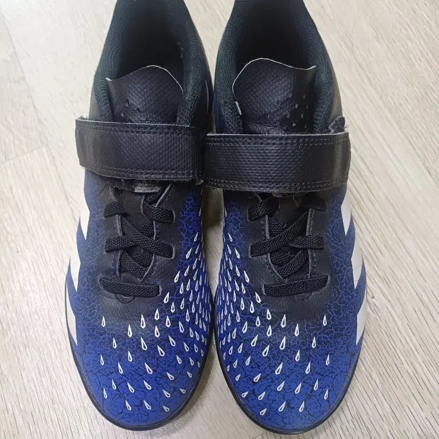 [BUNJANG] Adidas Futsal Shoes / 아디다스풋살화