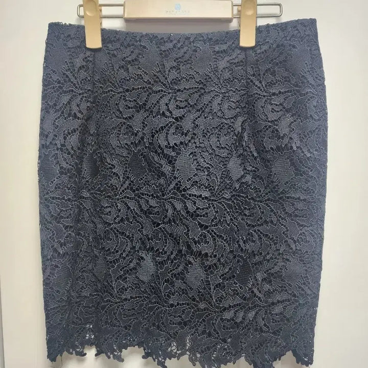 [SOLD OUT] 블랙레이스 스커트