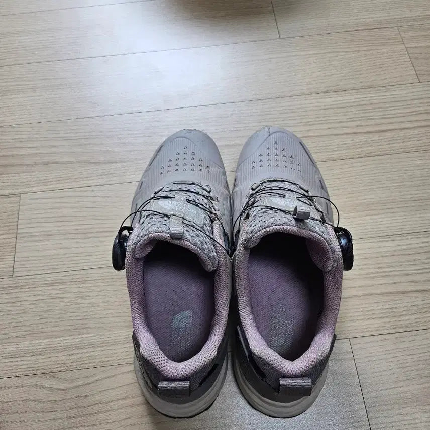 [SOLD OUT] 노스페이스 다이얼경등산화 245팝니다