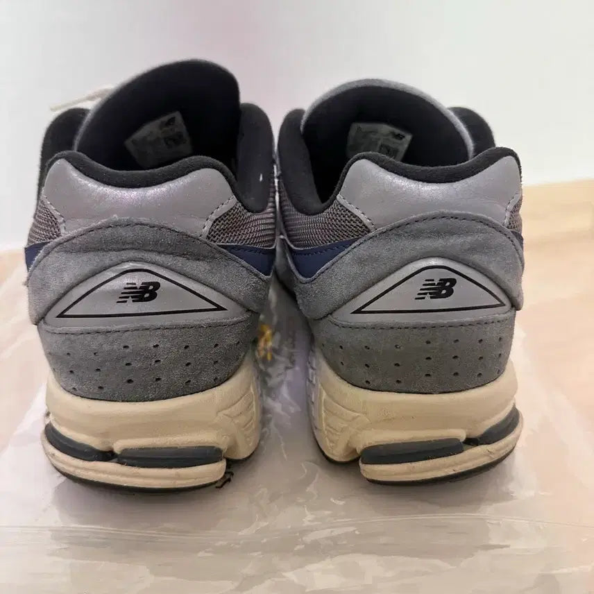 [SOLD OUT] 뉴발란스 X JJJJound 2002R 스톰블루 270