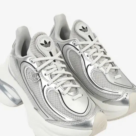 [BUNJANG] Adidas OZWEEGO Silver Metallic Sneakers / 아디다스 오즈베누즈 실버 메탈릭 그레이