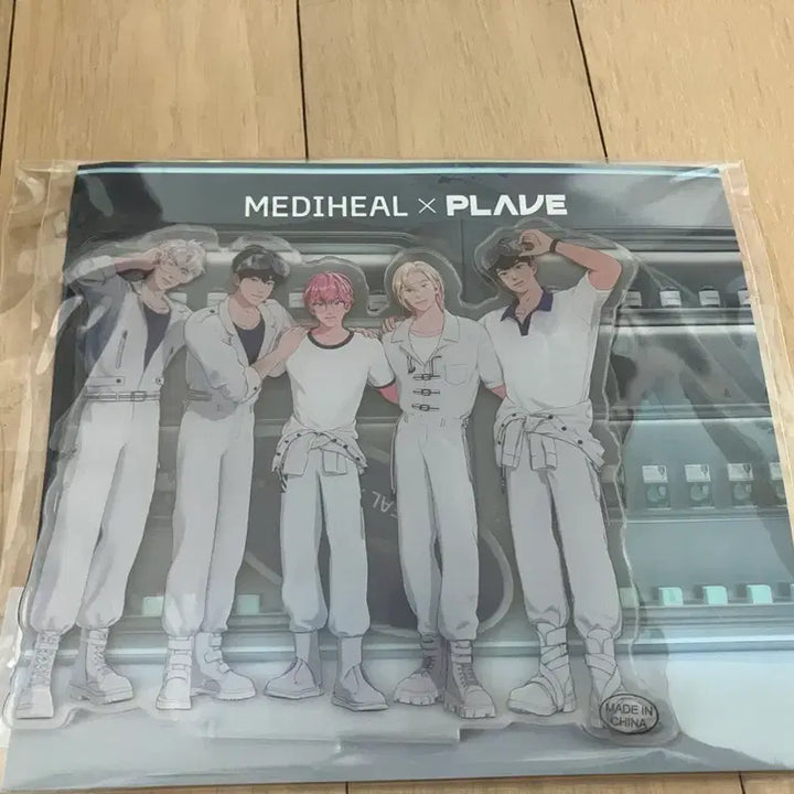 [BUNJANG] PLAVE Mediheal Acrylic Stand (Sealed) / 플레이브 메디힐 아크릴(미개봉)