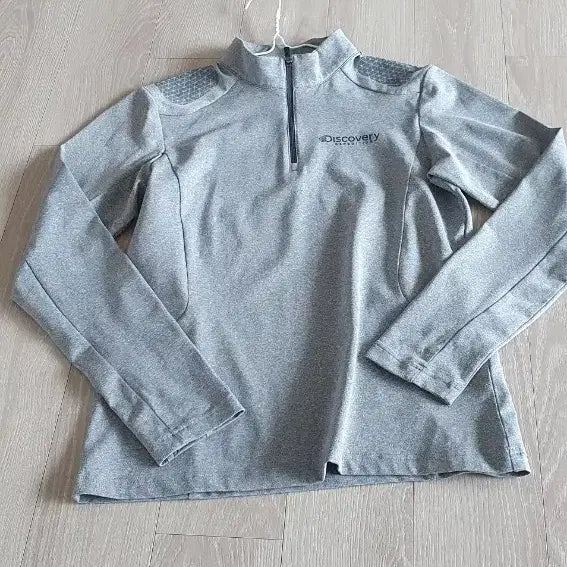 [BUNJANG] Discovery Gray Half-Neck Long Sleeve T-shirt (Women&
