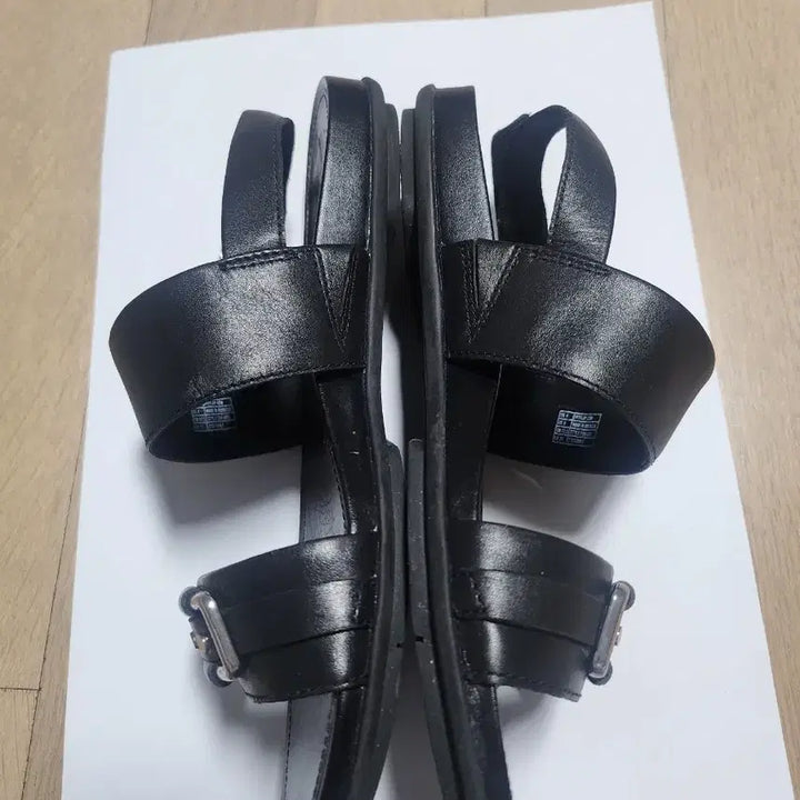 [SOLD OUT] 핏플랍 샌들