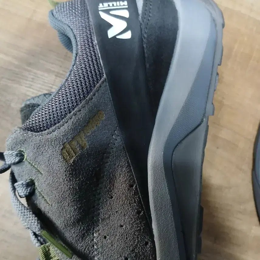 [BUNJANG] Millet Trekking Shoes Gray 265mm / 밀레 트레킹화 그레이 265mm