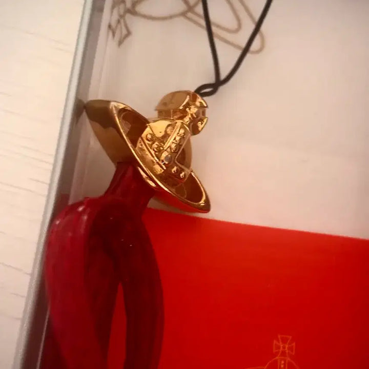 [BUNJANG] Vivienne Westwood Strap Keychain Phone Strap Le Vain Ont Poeto / 비비안웨스트우드 스트랩 키링 폰스트랩   르베인 온트 포에토