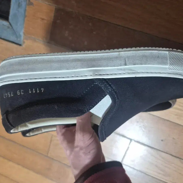 [BUNJANG] Common Projects Slip-on Navy Sneakers (Size 39) / 커먼프로젝트 슬립온 네이비 39size