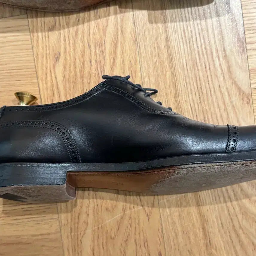 [SOLD OUT] 크로켓앤존스 웨스트번 블랙 8E