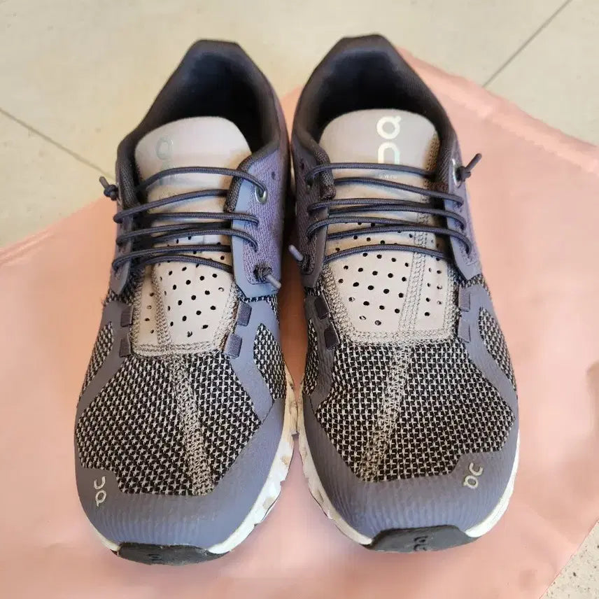 [BUNJANG] On Running Running Shoes 240mm / 온러닝)러닝화 240mm