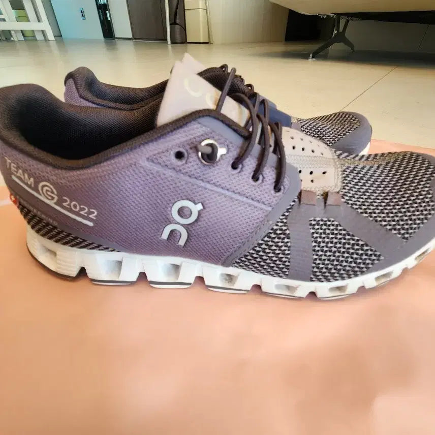 [BUNJANG] On Running Running Shoes 240mm / 온러닝)러닝화 240mm