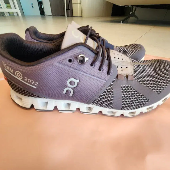 [BUNJANG] On Running Running Shoes 240mm / 온러닝)러닝화 240mm