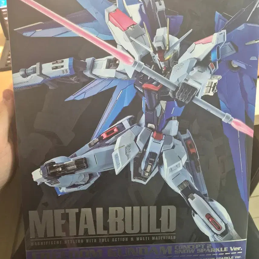 [BUNJANG] Metal Build Freedom Concept 2 Snow Sparkle Gundam / 건담 메탈빌드 프리덤 컨셉 2 스노우 스파클