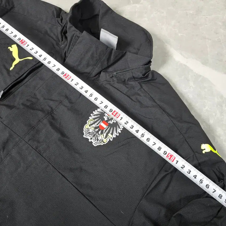 [SOLD OUT] 푸마 오스트리아 축구 대표팀 블랙 바람막이