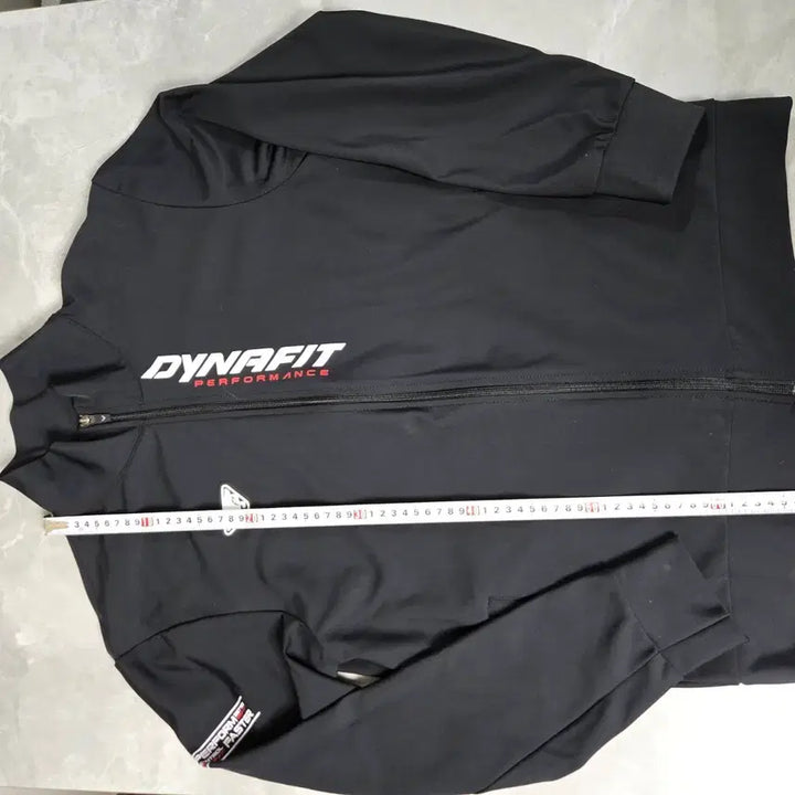 [SOLD OUT] 다이나핏 블랙 퍼포먼스 집업 자켓
