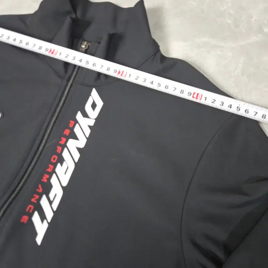 [SOLD OUT] 다이나핏 블랙 퍼포먼스 집업 자켓