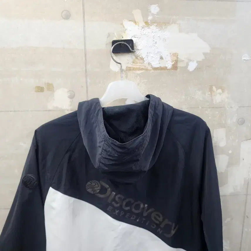 [SOLD OUT] (95)디스커버리 정품 남성 후드 바람막이 점퍼/95/상태우수