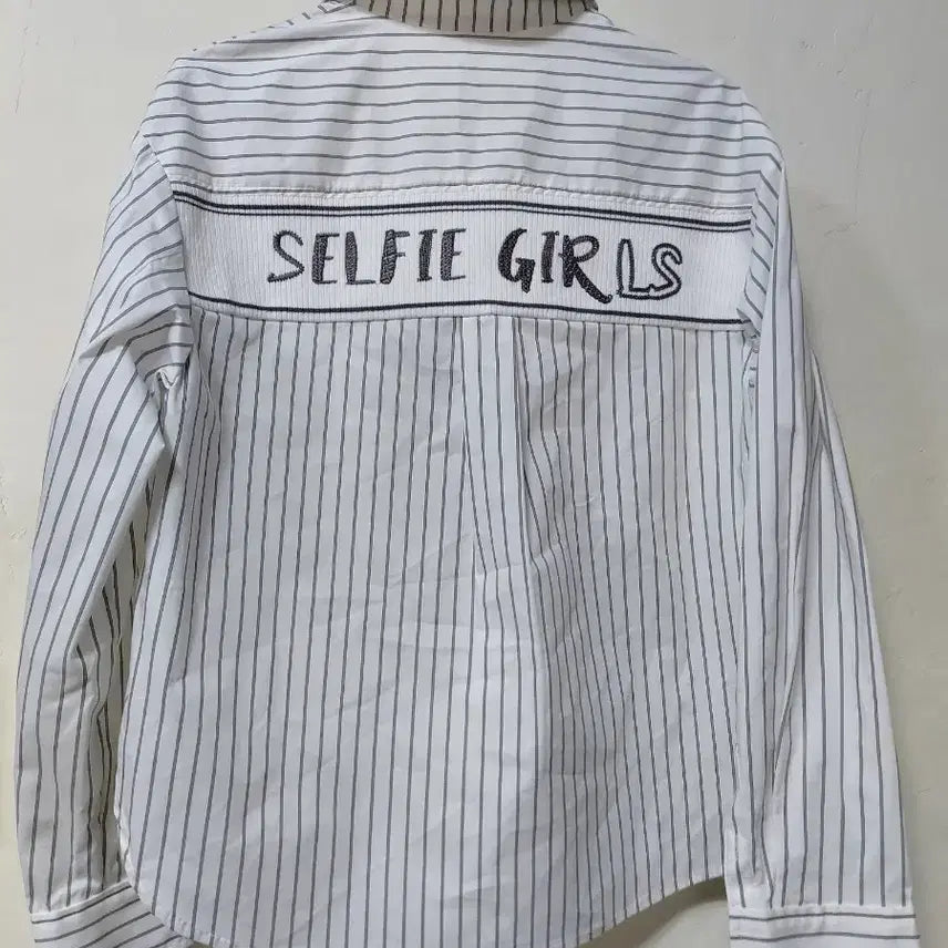 [BUNJANG] NICE CLAUP White Stripe Long Sleeve Shirt / 나이스클랍 화이트 스트라이프 긴팔 셔츠