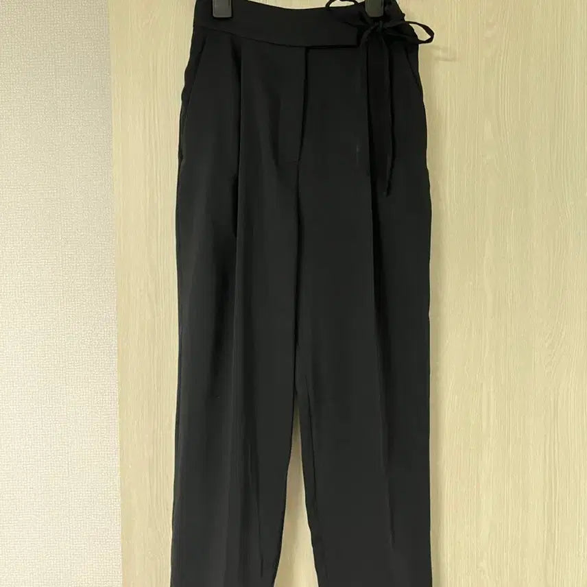 [BUNJANG] COS Black Trousers / COS 코스 블랙 트라우저