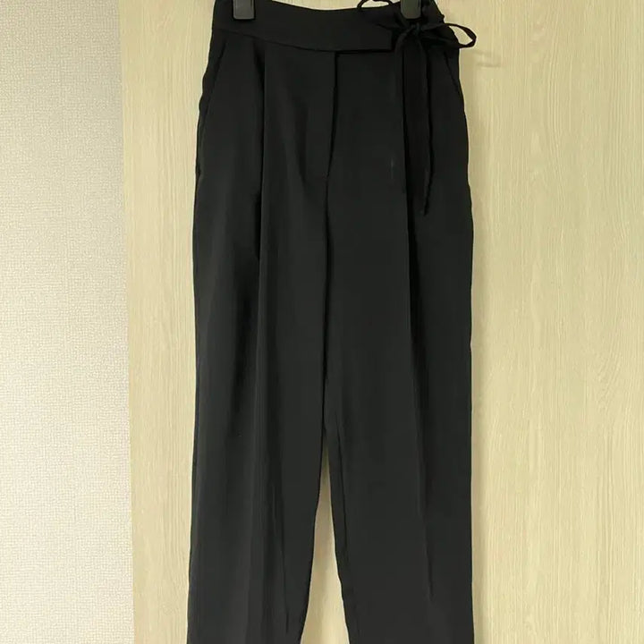 [BUNJANG] COS Black Trousers / COS 코스 블랙 트라우저