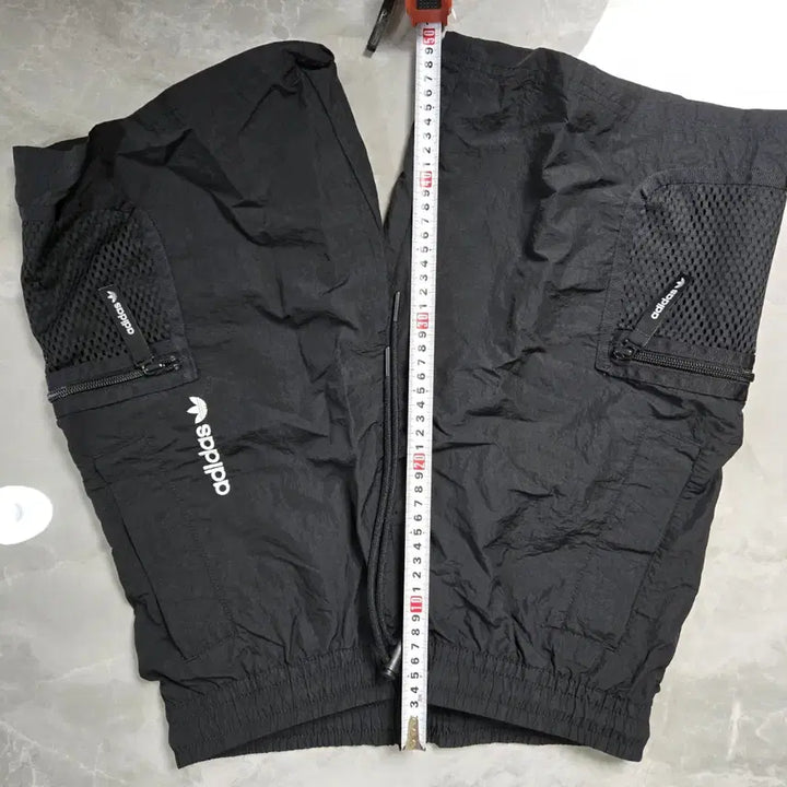 [BUNJANG] Adidas Black Mesh Pocket Shorts / 아디다스 블랙 메쉬 포켓 반바지