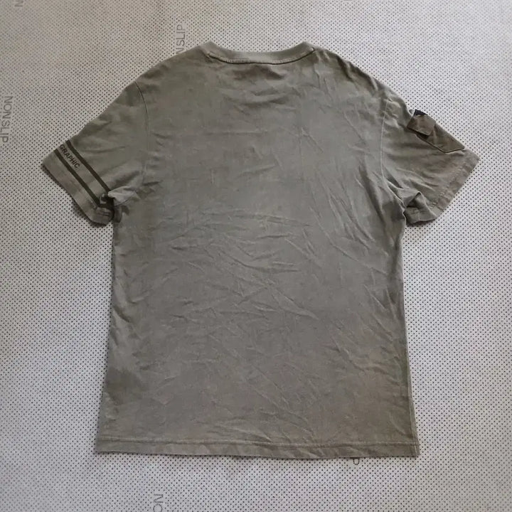 [SOLD OUT] 내셔널지오그래픽 반팔티 카키 XL