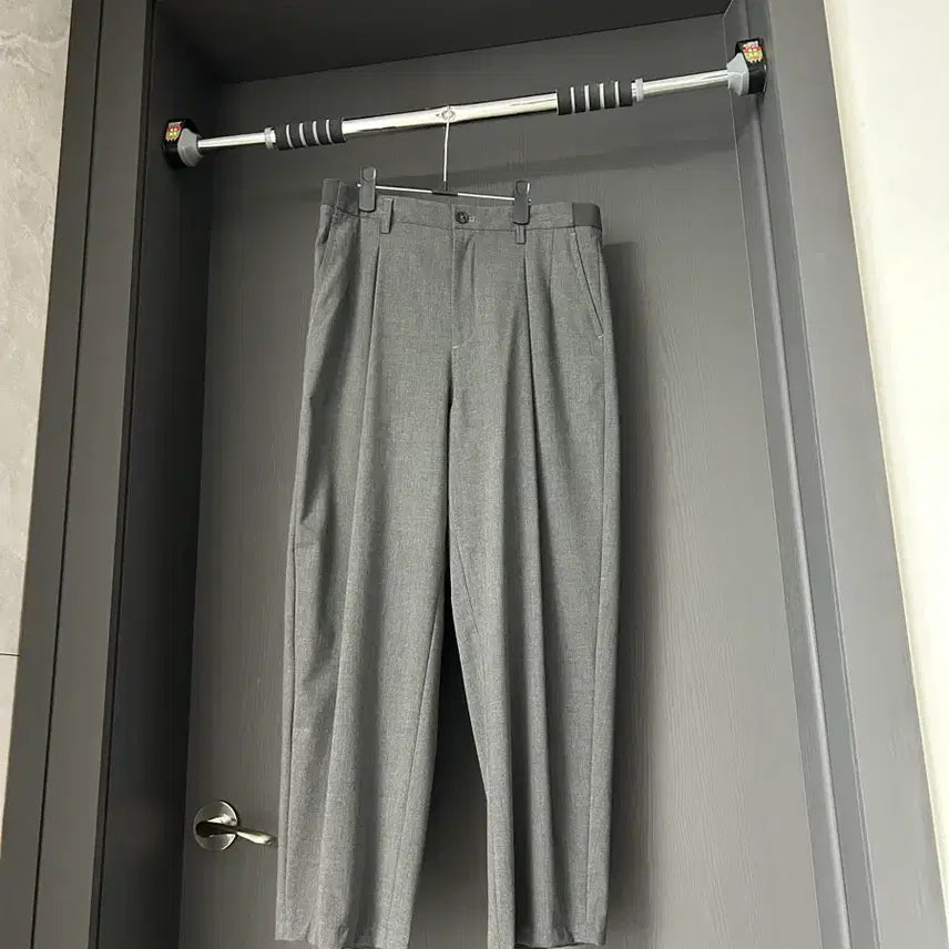 [BUNJANG] Beaker Slacks / 비이커슬랙스