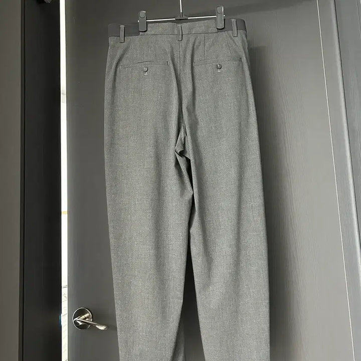 [BUNJANG] Beaker Slacks / 비이커슬랙스