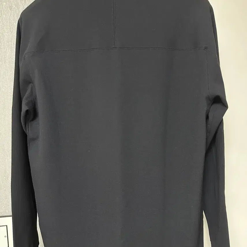 [SOLD OUT] 띠어리 릴레이저지 티셔츠 블랙 긴팔 S사이즈