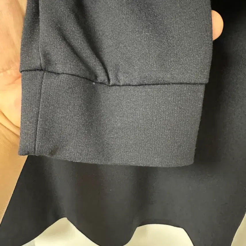 [SOLD OUT] 띠어리 릴레이저지 티셔츠 블랙 긴팔 S사이즈