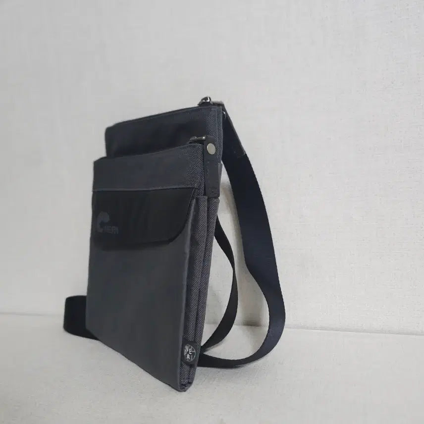 [SOLD OUT] 네파 미니 크로스백 가방