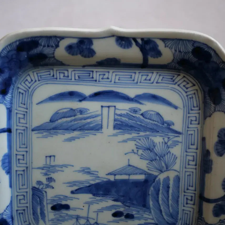 [BUNJANG] Antique Blue and White Porcelain Landscape Plate / 골동품 청화백자 산수문 접시 호승