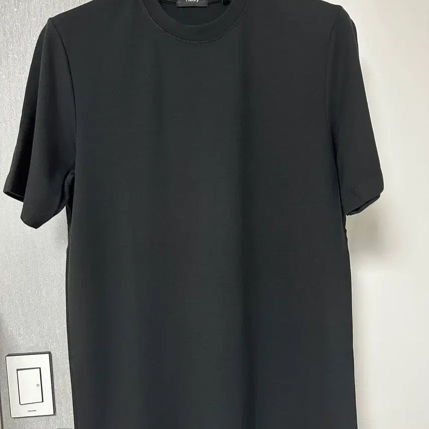 [SOLD OUT] 띠어리 릴레이저지 티셔츠 블랙 반팔 S사이즈