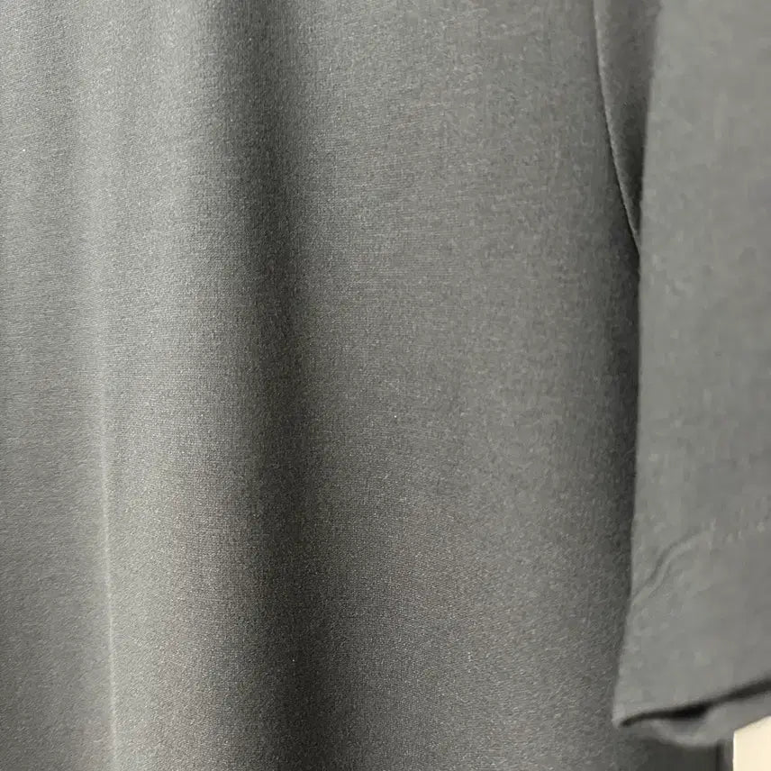 [SOLD OUT] 띠어리 릴레이저지 티셔츠 블랙 반팔 S사이즈