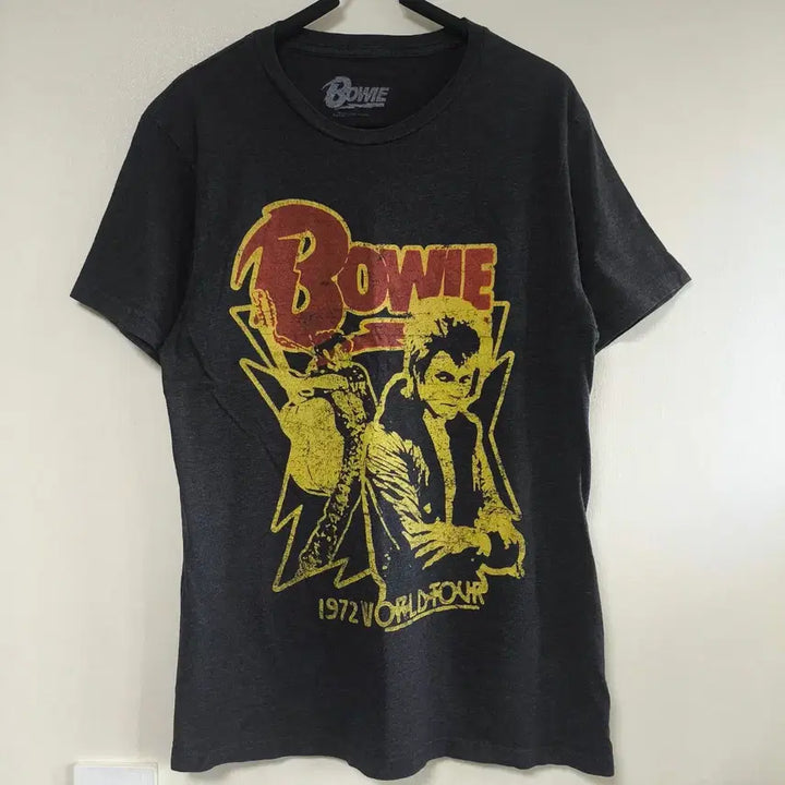 [BUNJANG] [M] Bowie 데이비드 보위 72 월드투어 밴드티 / [M] Bowie 데이비드 보위 72 월드투어 밴드티