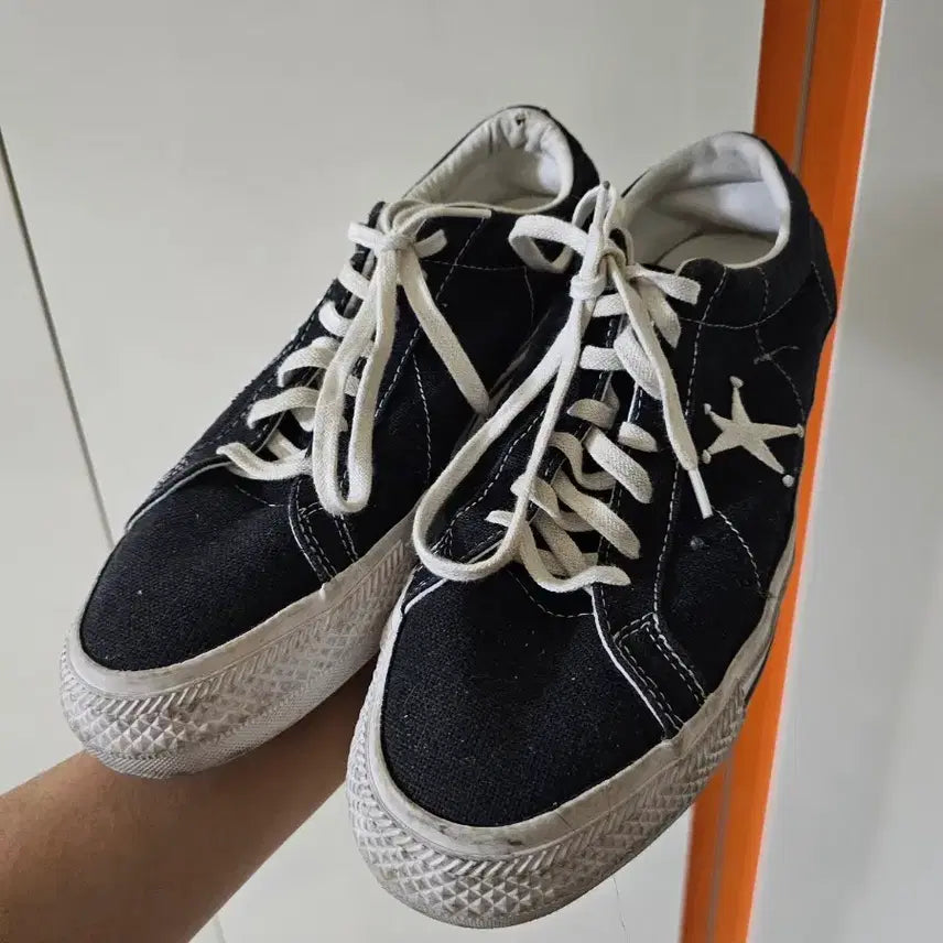 [BUNJANG] Converse x Stussy One Star Low Black Sneakers / 컨버스 x 스투시 원스타 로우 블랙 300