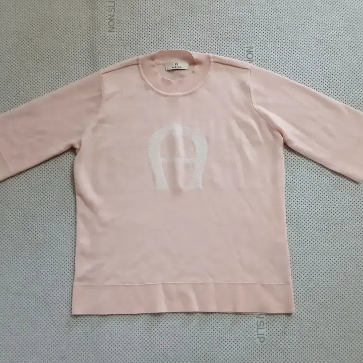 [SOLD OUT] 아이그너 핑크 반팔 티셔츠