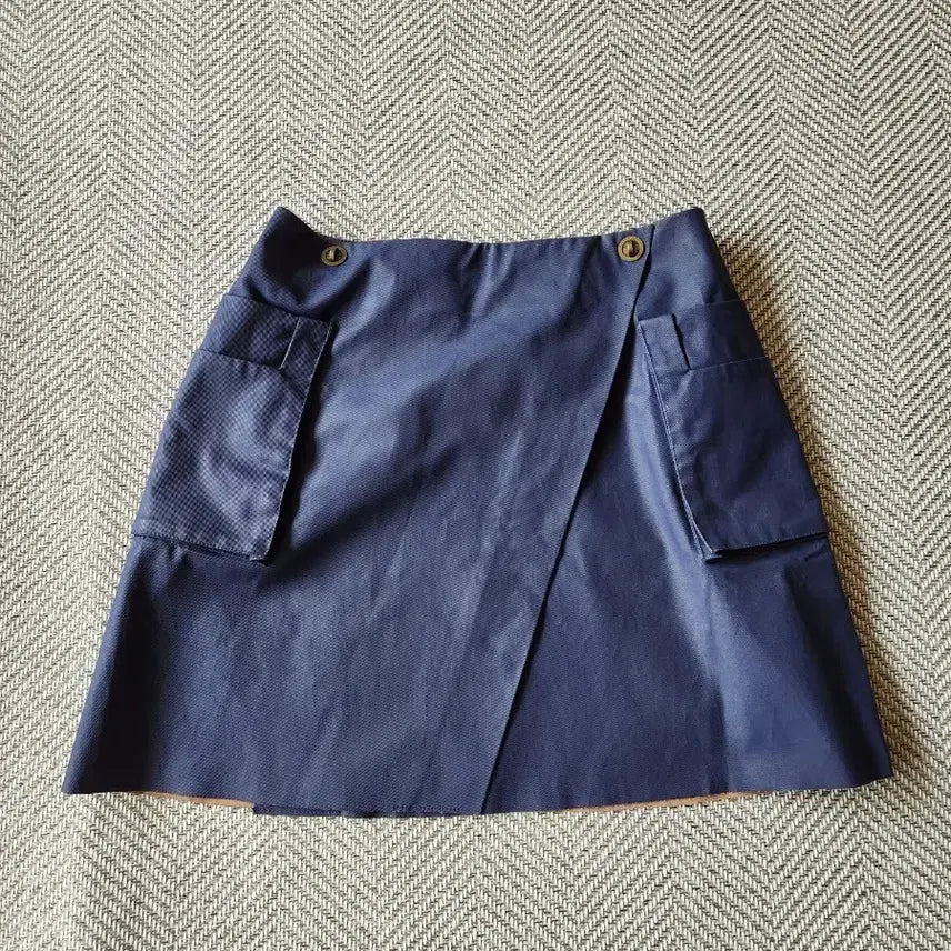 [BUNJANG] COS Navy Cargo Wrap Skirt Size 38 / COS 네이비 카고 랩스커트 38