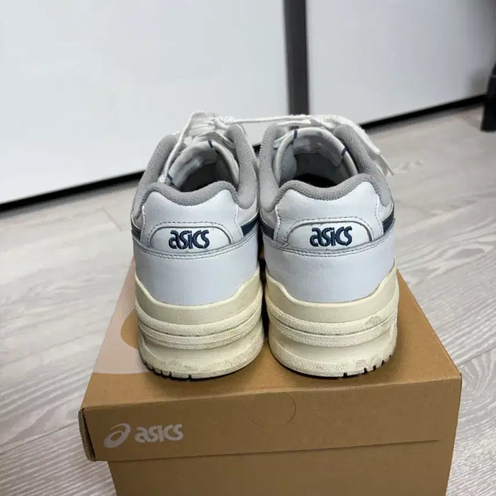[BUNJANG] Asics EX89 White/Navy Sneakers / 아식스 EX89 (270)