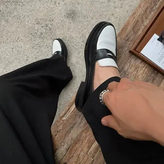 [BUNJANG] Vivacloset Two-tone Penny Loafers / 비바클로젯 페니로퍼