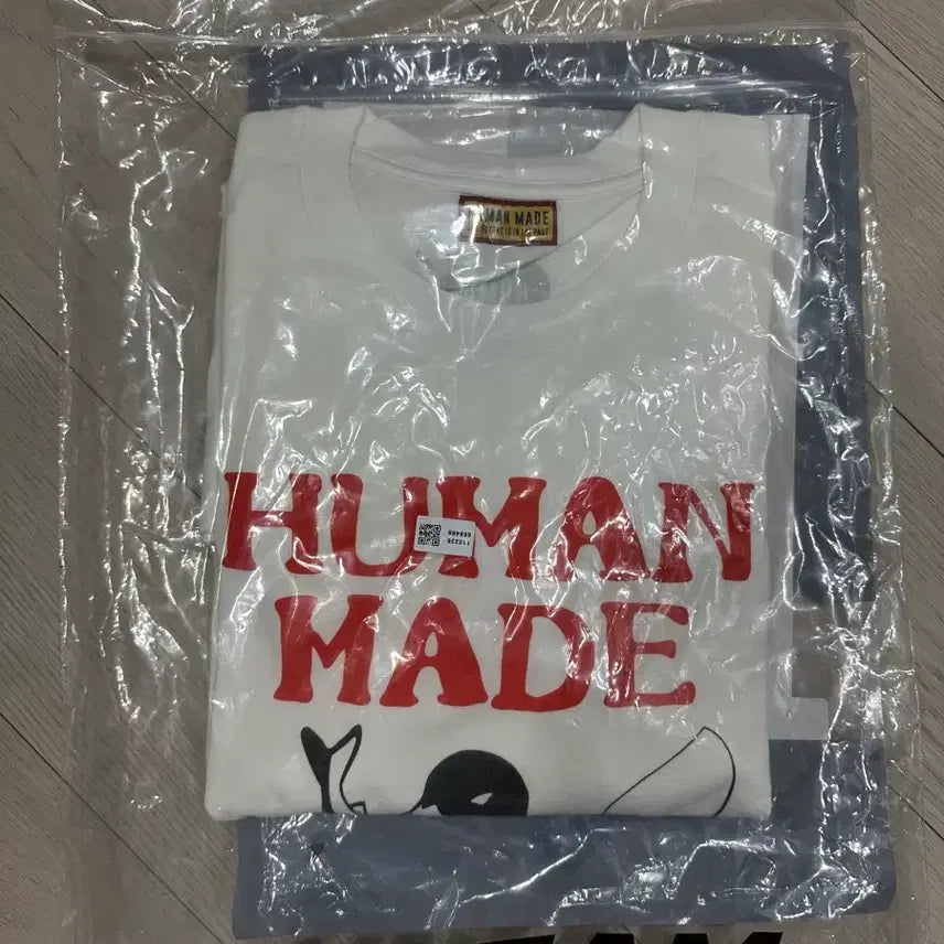 [SOLD OUT] 새제품)휴먼메이드 그래픽 티셔츠 화이트 xxl 사이즈