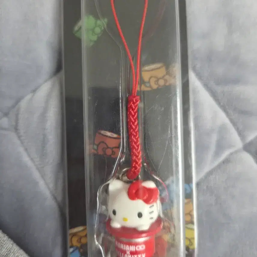 [BUNJANG] Kanjani Hello Kitty Collaboration Doll Strap / 칸쟈니  헬로키티 콜라보 인형 스트랩