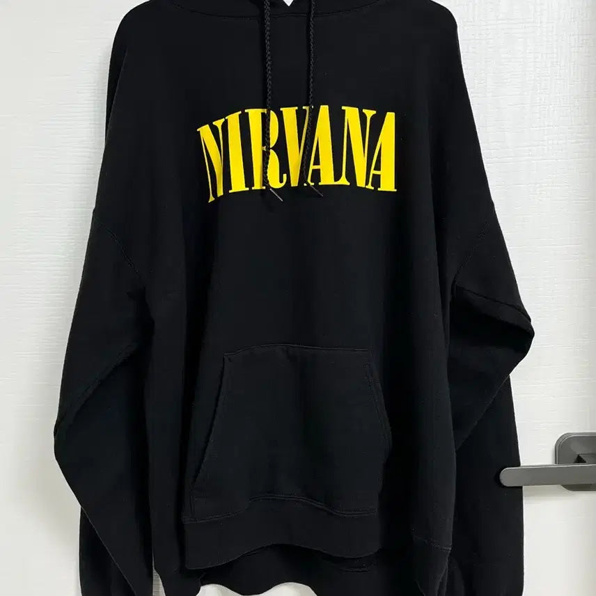 [BUNJANG] Nirvana Big Logo Hoodie XL / 너바나(NIRVANA) 빅로고 후드티 XL (Hanes 정품)