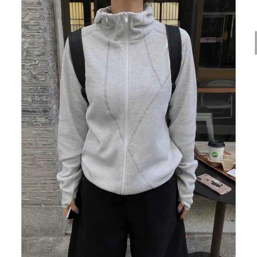 [SOLD OUT] 에이블리 문즈 스틱 절개 후드집업 백메란지