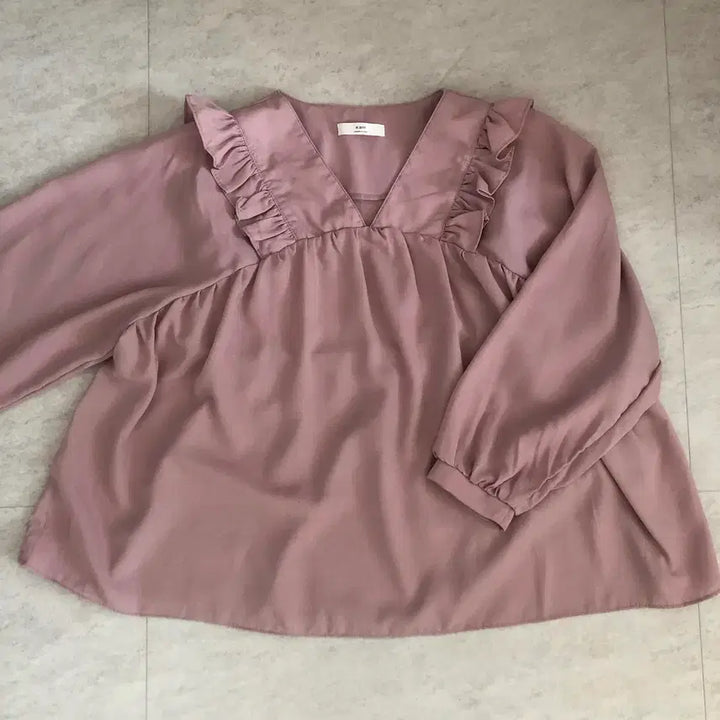 [BUNJANG] Indie Pink Frill Blouse / 말린장미빛 인디핑크 프릴 블라우스