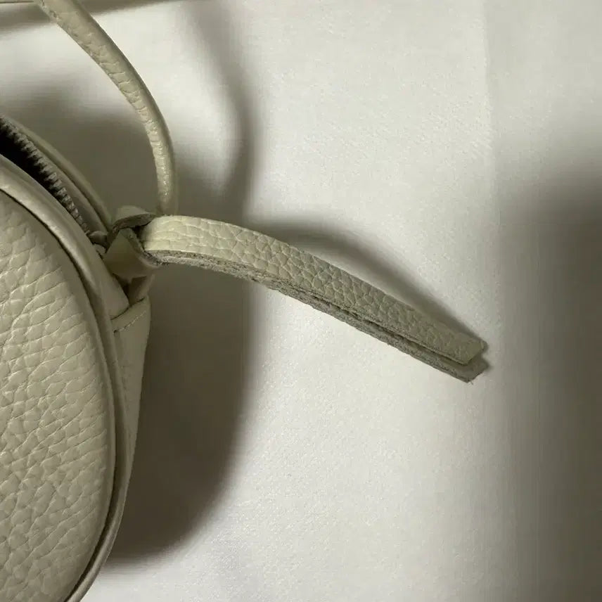 [BUNJANG] Minitmute Ari Bag Ivory / 미닛뮤트 아리백 아이보리