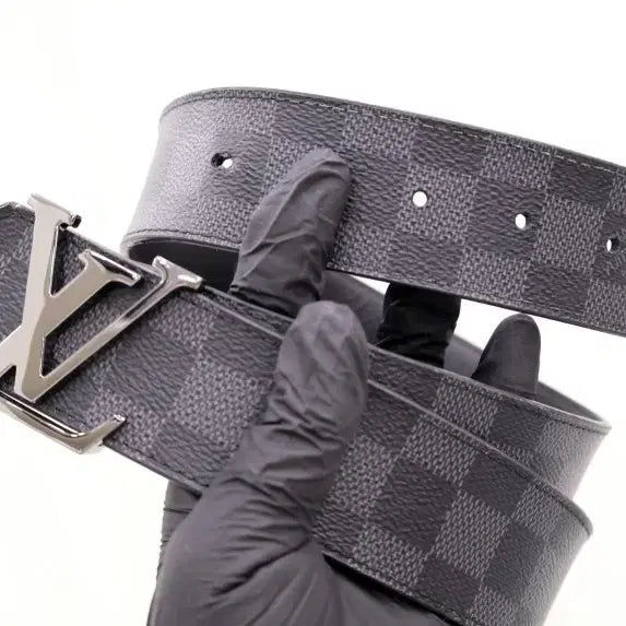 [BUNJANG] Louis Vuitton LV Initial 40MM Reversible Belt / 루이비통 LV 이니셜 40MM 리버서블 벨트 M0213S 백화점