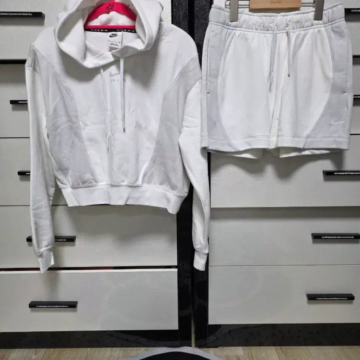 [BUNJANG] Nike Air White Hoodie and Shorts Set / 나이키 AIR 화이트 후드티 반바지 세트