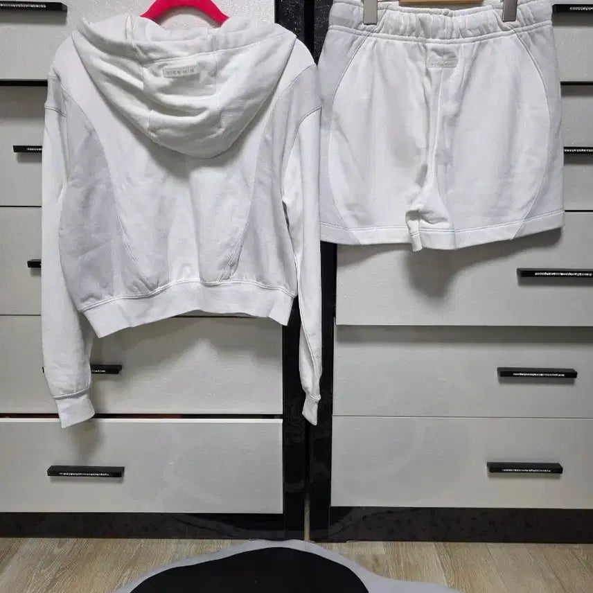 [BUNJANG] Nike Air White Hoodie and Shorts Set / 나이키 AIR 화이트 후드티 반바지 세트