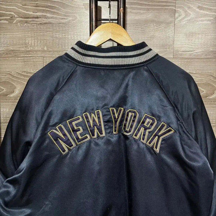 [BUNJANG] MLB Baseball Jacket / MLB 세팀 야구 점퍼 (np437